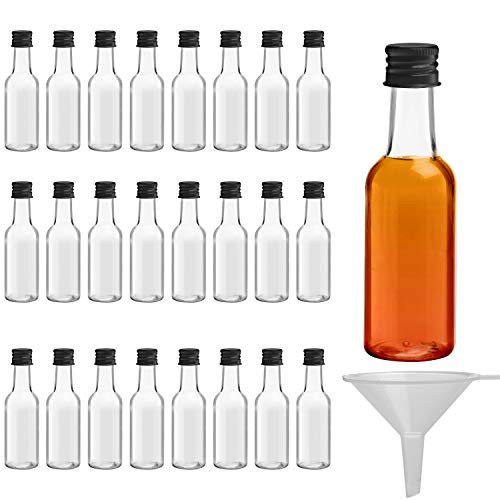 BELLE VOUS Mini Botellas de Licor (Pack de 24) - Botellas Pequeñas de Plástico 50ml Vacías - Tapa Negra de Rosca y Embudo- Verter Fácilmente y Llenado de Botellas - Mini Botella para Bodas y Fiestas