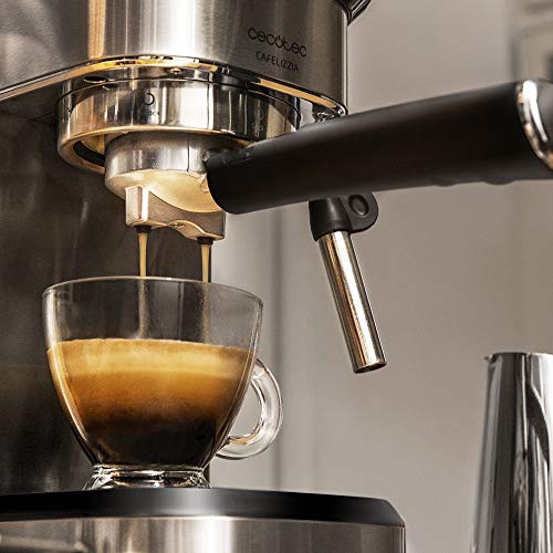 Cecotec Cafetera Express Cafelizzia 790 Steel para espressos y cappuccinos, Brazo portafiltros con Doble Salida y Dos filtros, 20 Bares de Presión, Depósito extraíble de 1,2L, 1350W, Acero