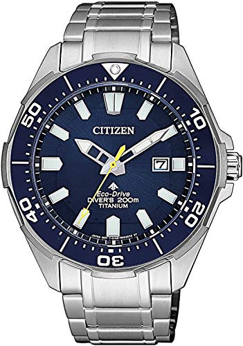 Citizen Reloj Analógico para Hombre de Cuarzo con Correa en Titanio BN0201-88L