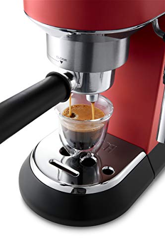 De'longhi Dedica - Cafetera de Bomba de Acero Inoxidable para Café Molido o Monodosis, Cafetera para Espresso y Cappuccino, Depósito de 1.3 Litros, Sistema Anti-goteo, EC685.R, Rojo