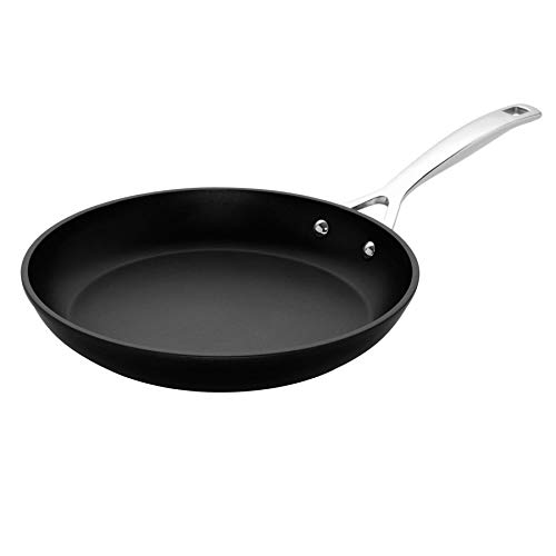 Le Creuset Sartén Baja de Aluminio Antiadherente, Libre de PFOA, para Todas Las Fuentes de Calor, Incluso la inducción, Antracita/Plateado, Anodizado, Negro, 26 cm