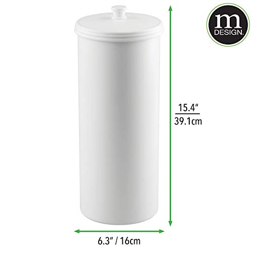 mDesign Dispensador de papel higiénico sin taladro – Decorativo portarrollos de pie – Discreto almacenaje de baño con tapa - Para 3 rollos de papel higiénico – Plástico resistente - Blanco