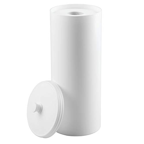 mDesign Dispensador de papel higiénico sin taladro – Decorativo portarrollos de pie – Discreto almacenaje de baño con tapa - Para 3 rollos de papel higiénico – Plástico resistente - Blanco