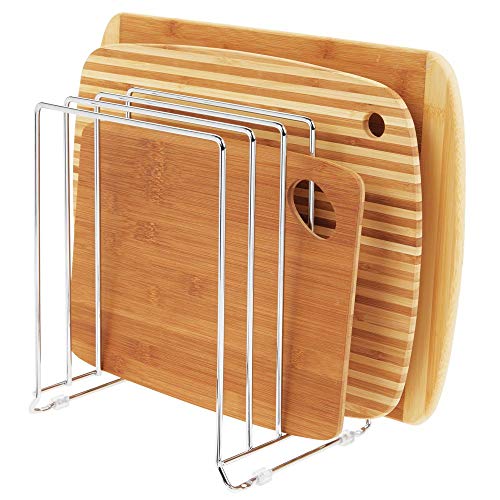 mDesign Soporte para bandejas de horno en metal – Compacto organizador de tapaderas para los armarios – Platero de cocina para guardar utensilios ahorrando espacio – plateado