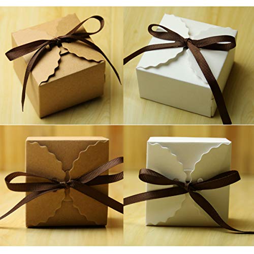 Mengger Cajas para Dulces Regalos Cajita Paper Kraft Carton Bombones Caramelos Navidad Boda Cumpleaños Fiesta Bautizo Graduación con Decoración 50Pcs,cajitas para regalos