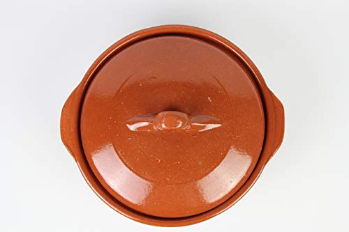 OLLA DE BARRO MODELO COCOT 25 CM 2,5litros (Medidas exterior ancho con asas 30cm, diámetro interior 27,6cm x altura con tapa 14cm, sin tapa 9cm x diámetro base inferior 21,5cm) 2,5 litros