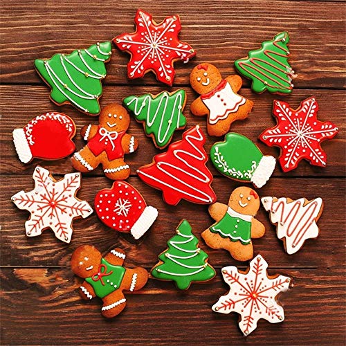 Olywee - Juego de 5 cortadores de galletas de Navidad con forma de copo de nieve, árbol de Navidad, hombre de jengibre, cara de Papá Noel y reno de acero inoxidable para galletas