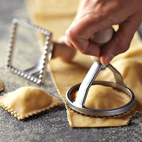 Ravioli - Juego de moldes para hacer ravioli (mango de madera y bordes estriados), 3 Setzen und schneiden