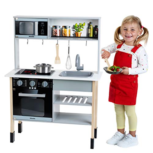 Theo Klein 7199 Cocina Miele, Cocina blanca de madera que,incluye placa de cocción,Elegantes accesorios de cocina de acero inoxidable y madera, a partir de 3 años, 70 cm x 30 cm x 91 cm