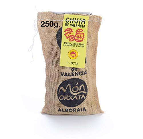 250 g. CHUFA TRADICIONAL MÓN ORXATA. Saco yute. Denominación de Origen Valencia. Directa de familias agricultoras. Ideal para consumo en crudo o elaboración de horchata. Conservar a menos de 15º.