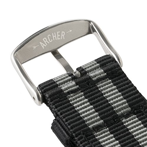 Archer Watch Straps | Repuesto de Correa de Reloj de Nailon para Hombre y Mujer, Correa Fácil de Abrochar para Relojes y Smartwatch | Negro y Gris (James Bond), 22mm