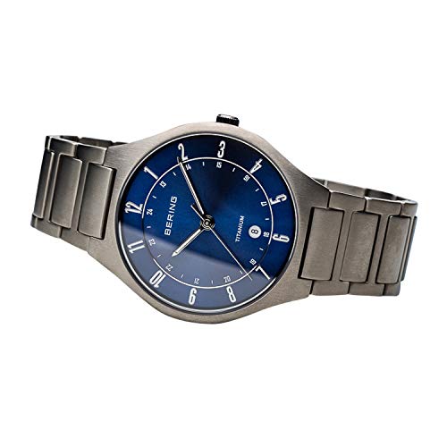 BERING Reloj Analógico para Hombre de Cuarzo con Correa en Titanio 11739-707