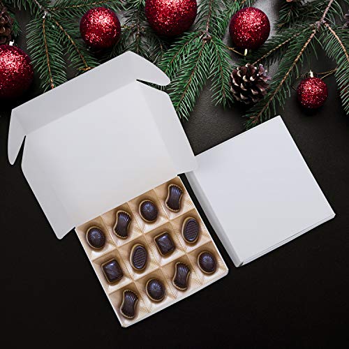 Cajas de Regalo(Pack de 10)- 13cm x 12cm x 5cm, Blanco, Kraft Papel Cajas Regalo - Autoensamblables Caja Presentación para Chocolates, Regalos, Galletas, Joyas, Fiestas y Festivales