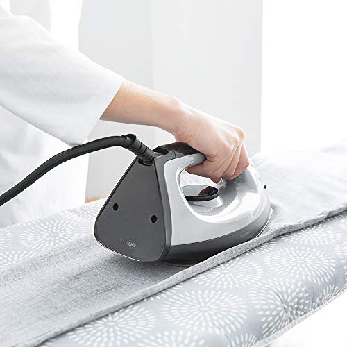 Cecotec Centro de Planchado Total Iron 7200 Titan. 2700 W, 7 Bares de presión, Suela cerámica, Vapor Continuo 150g/min, Sistema antigoteo, depósito Agua de 2litros