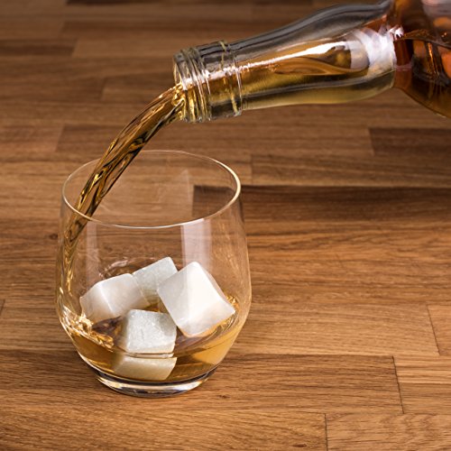 De Blumtal - 12 Piedras Para Whisky | Cubitos Refrigerantes De Esteatita Natural Para Enfriar Todo Tipo De Bebidas Sin Agua | Lavar Y Volver A Enfriar | Con Bolsa Y Caja De Regalo | Ideal Regalos