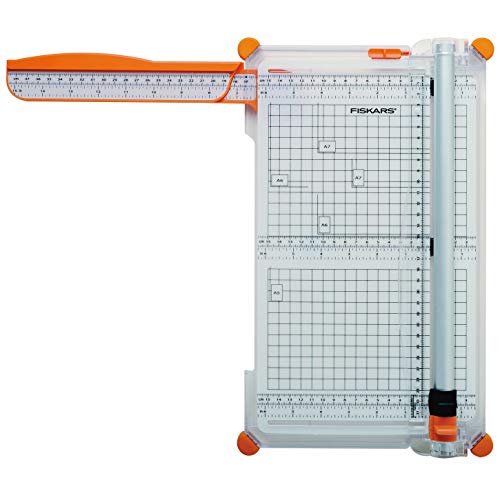 Fiskars Cizalla Grande para Papel, A4, Con guía de la línea de corte, Incluye Cuchilla de Marcado y Cuchilla de Corte, SureCut Plus, 1020504