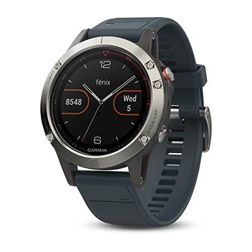 Garmin Fenix 5 - Reloj multideporte con GPS y medidor de frecuencia cardiaca, lente de cristal y bisel de acero inoxidable, 47 mm, Plata/Gris Granito