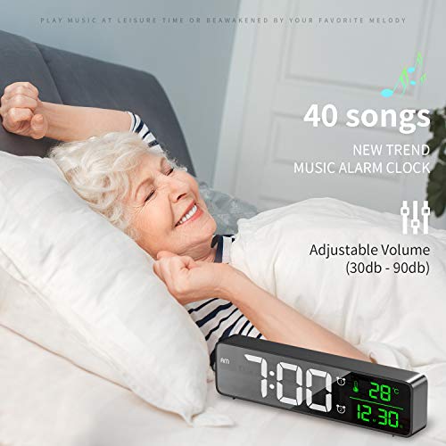 HOTERB Reloj Despertador Digital con Espejo, Reloj Despertador extralargo para Mesa de Escritorio con Fecha de Temperatura, Pantalla de Fuente Grande, alimentación de Red (Negro)