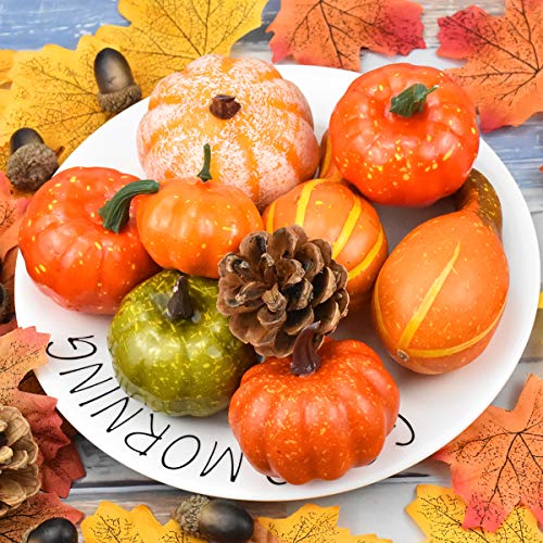 Jinlaili 50PCS Mini Calabazas Artificiales, Conos de Pino, Bellotas, Hojas Otoño, Decoraciones para Halloween y Acción de Gracias, Adornos de Otoño para Decoraciones de Hogar/Bodas/Fiestas