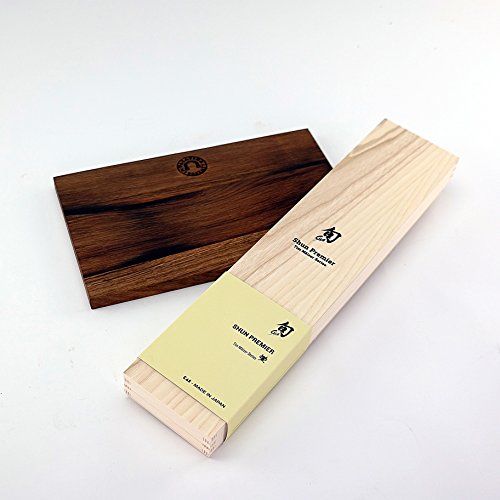 KAI Shun Premier Bundle Tim Mälzer TDM-1706 - Cuchillo japonés de acero de damasco (hoja de 20 cm) + tabla de cocina hecha a mano de 30 x 18 cm de madera de vino.