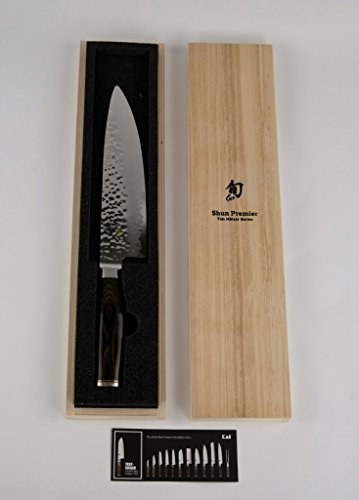 KAI Shun Premier Bundle Tim Mälzer TDM-1706 - Cuchillo japonés de acero de damasco (hoja de 20 cm) + tabla de cocina hecha a mano de 30 x 18 cm de madera de vino.