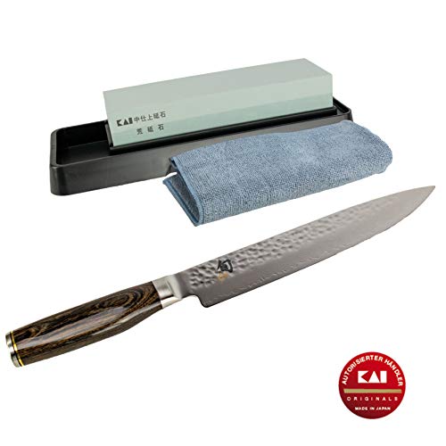 Kai Shun Tim Mälzer Bundle TDM-1704 - Cuchillo jamonero (cuchilla de 32 capas, hoja de 24 cm, acero de damasco y piedra de afilar Kai AP-0305 con granulado 400/1000 de Kai y gamuza de limpieza)