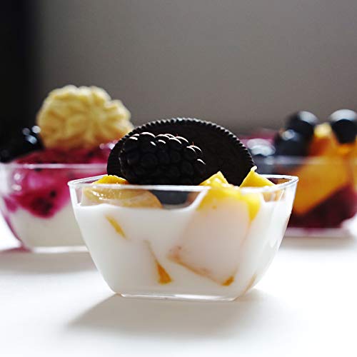 Kingrol 100 tazas de postre mini con cucharas, 2 onzas cuencos desechables para mousse, pudines, aperitivos, entrantes, sundaes