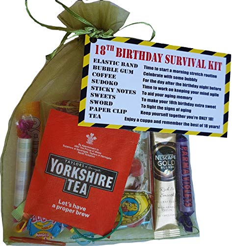 Kit de supervivencia de 18 cumpleaños con tarjeta de cumpleaños para él o ella – divertido regalo para hacerlos sonreír. 'Enjoy a Cuppa and Remember The Best of 18 Years!'