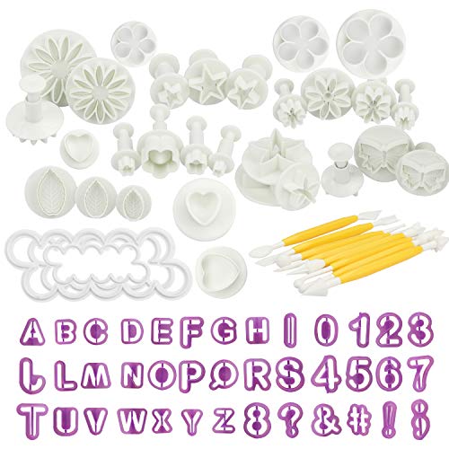 Kurtzy Set Utensilios de Repostería para Decorar Pasteles (84 Piezas) - Moldes Fondant (Tamaños Variados) Kit Reposteria Herramientas Modelado, Letras, Números para Sugracraft, Galletas y Chocolates