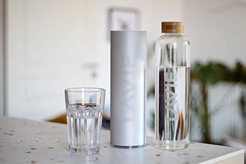 LaVie Pure es un Innovador Purificador de Agua con luz UVA Que Funciona Sin Consumibles. Transforme su Agua del Grifo en Agua Pura y Deliciosa en 15 Minutos. Capacidad 1 L