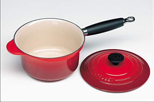 Le Creuset Cazo de hierro fundido con mango resistente al calor, Redondo, diametro 18 cm, Apto para todas las fuentes de calor, incluso inducción, Cereza