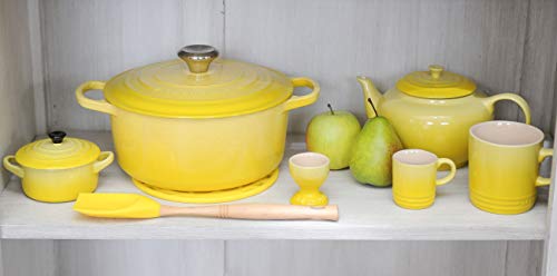 Le Creuset Evolution Cocotte con Tapa, Redonda, Todas Las Fuentes de Calor Incl. inducción, 2,4 l, Hierro Fundido, Amarillo(Soleil), 20 cm