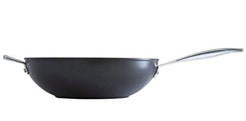 Le Creuset Sartén Wok de Aluminio Antiadherente, Libre de PFOA, para Todas Las Fuentes de Calor + Tapa de cristal, Ø 30 cm, Práctico accesorio para las gamas de aluminio y hierro fundido