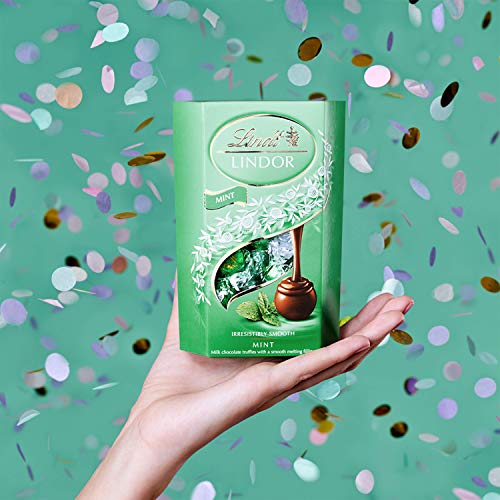 Lindt Lindor - Caja de trufas de Chocolate con Leche y Menta, 16 Bolas, 200 g, Bolas de Chocolate con Relleno de fusión Suave