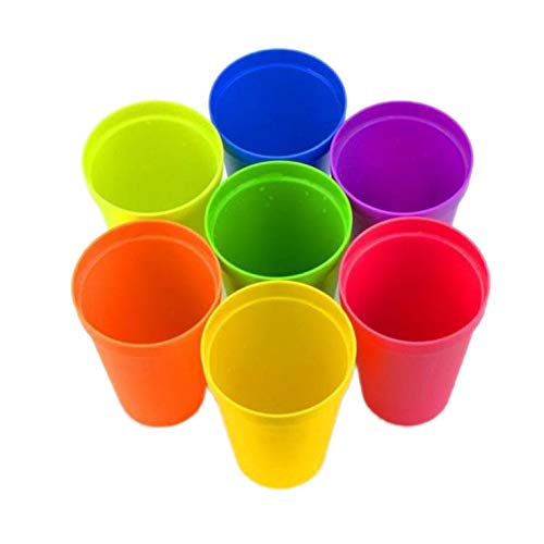 LSTK Juego de Vasos, Sin BPA, Reutilizables y encajables; 7 Vasos de plástico de Colores (200 ml) y 1 Botella de Agua (500 ml)