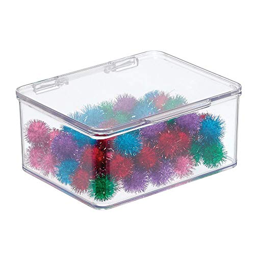 mDesign Caja con tapadera de plastico Transparente – Ideal como Organizador de Escritorio, costurero o para Material de Manualidades – Cajas de almacenaje apilables – Tamaño pequeño