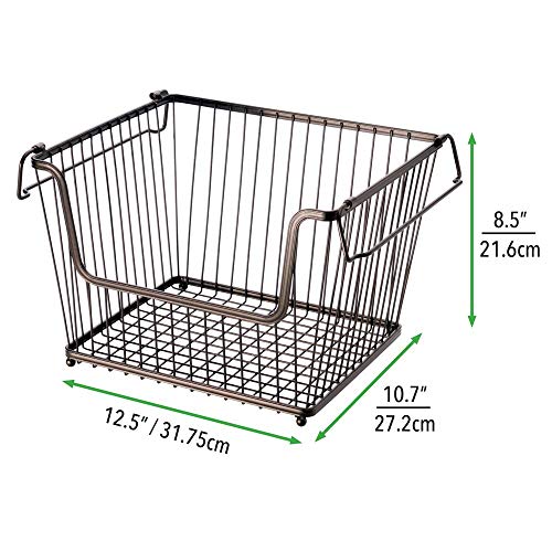 mDesign Juego de 3 cestas organizadoras multiuso tamaño grande – Cestas metálicas de alambre, abiertas y con asas para un cómodo transporte – Organizadores de cocina y despensa – Apilables – bronce