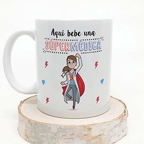 MUGFFINS Médica Tazas Originales de café y Desayuno para Regalar a Trabajadores Profesionales - AQUÍ Bebe UNA SÚPER MÉDICA - Cerámica 350 ml