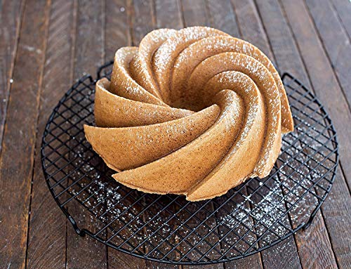 Nordicware Heritage Bundt 80637 - Molde para repostería de aluminio, capacidad para 2 litros