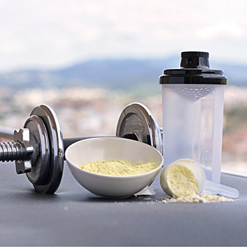 nu3 Shaker - Coctelera para proteínas – 700 ml – agitador de plástico para batidos proteínicos, bebidas de fitness, smoothies (libre de BPA) - Vaso mezclador de proteínas con medidor en ml y oz