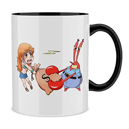 OKIWOKI Taza con asa Negra e Interior Negro Parodia de One Piece - Bob Esponja - Nami y Don Cangrejo (Taza de Primera Calidad - Impresa en Francia - Réf : 897)