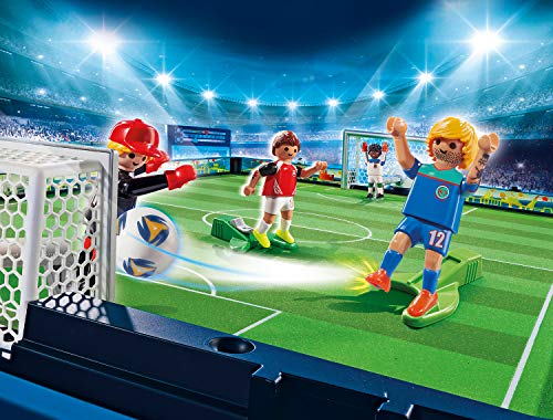 PLAYMOBIL Sports & Action Campo de Fútbol Maletín, con Soporte para Smartphone, a Partir de 5 Años (70244)