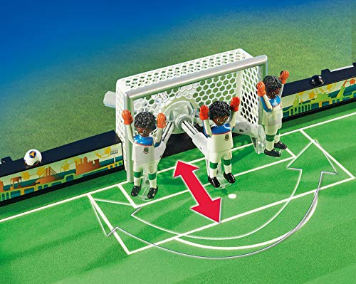 PLAYMOBIL Sports & Action Campo de Fútbol Maletín, con Soporte para Smartphone, a Partir de 5 Años (70244)