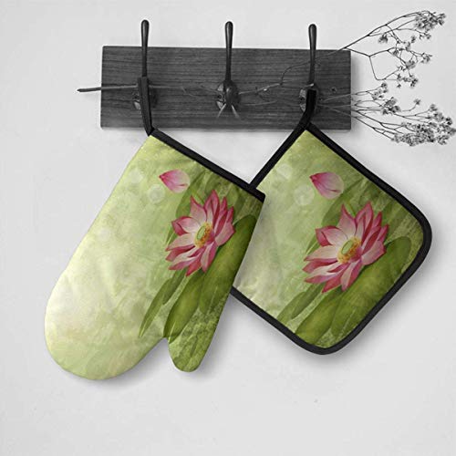 Rcivdkem Oven Mitt and Pot Holders, 2 Piece Set, Lotus Pink Flowers Vintage Cotton Lining Waterproof BBQ Gloves