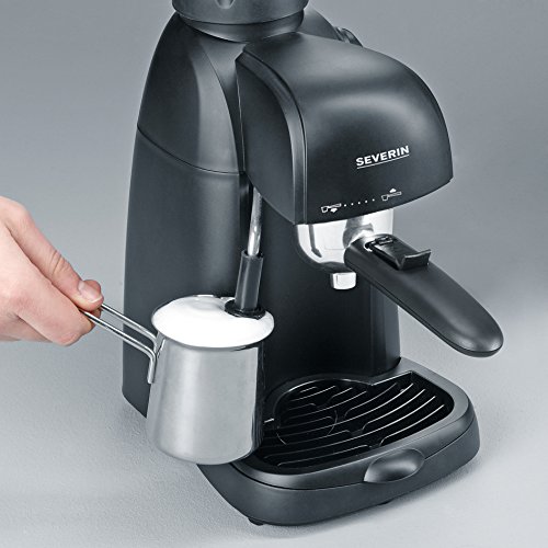 SEVERIN KA 5978 Cafetera Espresso, Incl. Jarra para Servir y Cuchara Dosificadora, hasta 4 Tazas, 800 W, 0.22 litros, Plástico, Negro