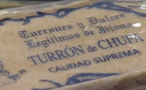 Turrón de chufas de Valencia y almendra marcona de Alicante. Elaborado en Jijona por hijos de Manuel Picó Llorens de forma pionera para Món Orxata. Corte a mano. Apróx. 250 g.