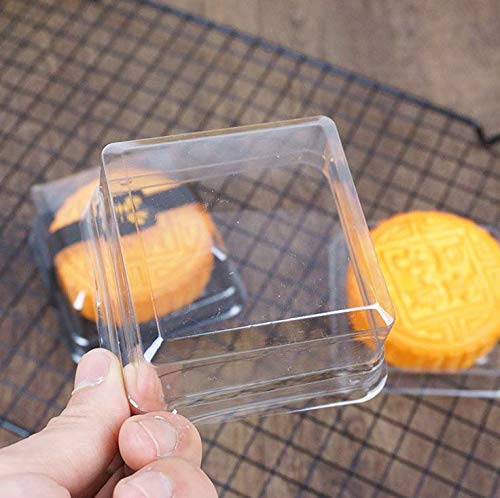 ZYMY - 50 cajas de plástico compuestas de base y cúpula transparente para magdalenas, galletas o muffins, ideales para obsequios de boda y cumpleaños 80 g de oro.