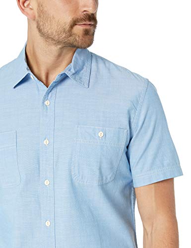 Amazon Essentials - Camisa de cambray con manga corta y corte entallado para hombre, Azul claro, US S (EU S)