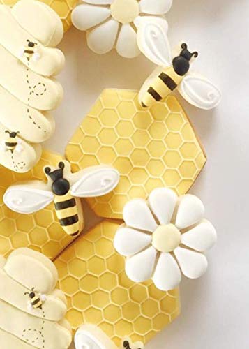 Ann Clark Cookie Cutters Juego de 3 cortadores de galletas abeja con libro de recetas, abeja, colmena y flor pequeña