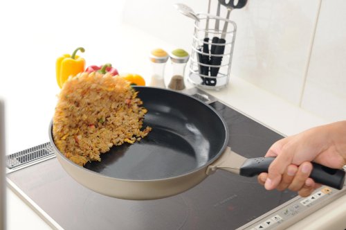 Kyocera Serra hybrid deep frying pan 22cm CFC-22D-BK by Unknown